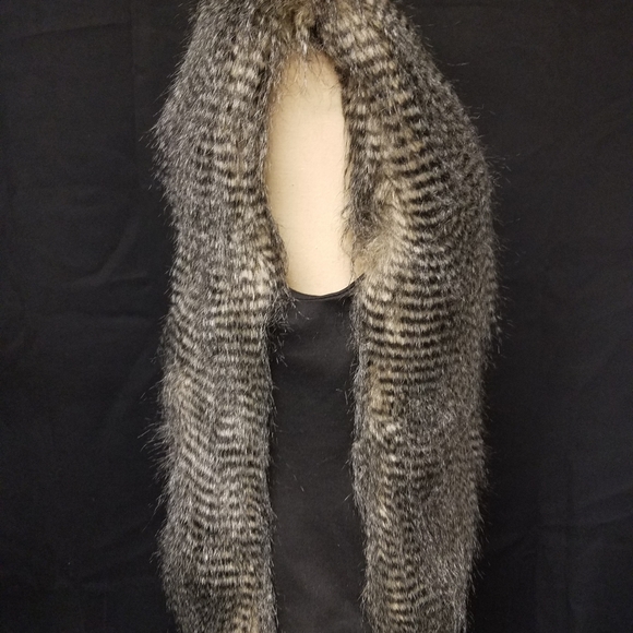 Vest. - Picture 6 of 6